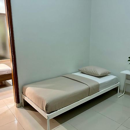 Cendhani Raras Gallery Kejayan Exterior photo